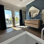 Verandas Vendeghaz *
