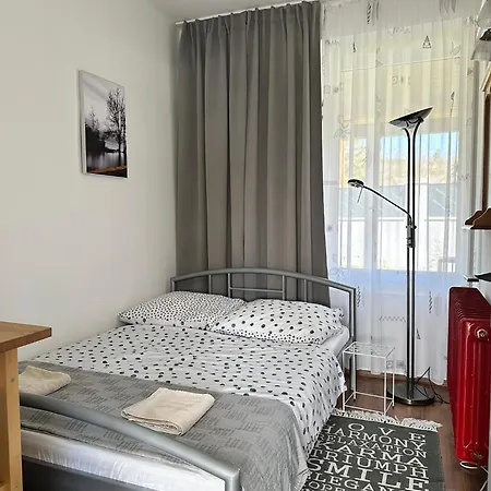 Verandas Vendeghaz بيت للعطل